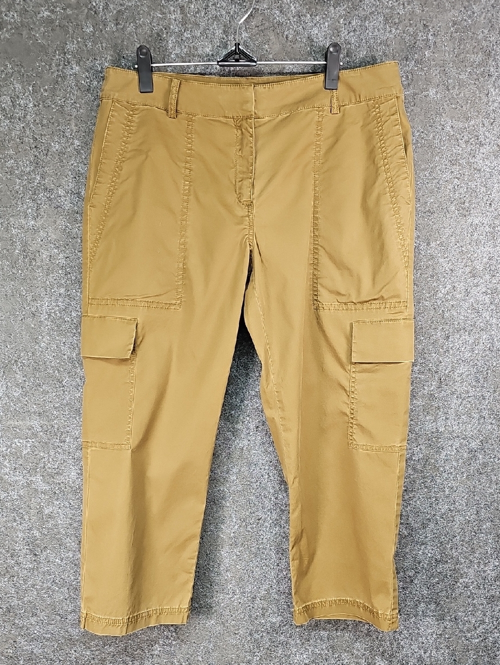 Eileen Fisher Crop Cargo Pant, Cotton Tencel Twill, Color Olivine, Size M, NEW